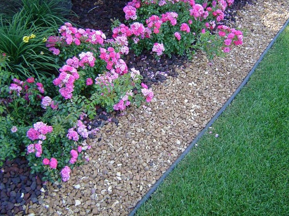 Neviditeľný obrubník Grate Garden Diamond