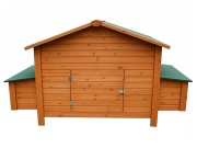 Tyúkól Scobax Henry