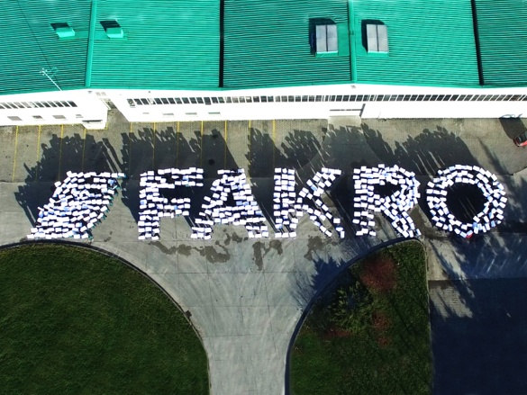 Oficiálním prodejním kanálem Fakro