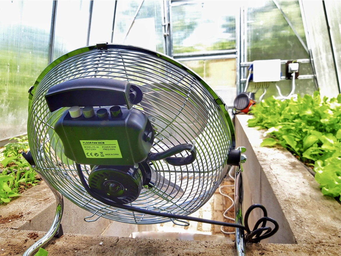 Podlahový ventilátor Sensorie