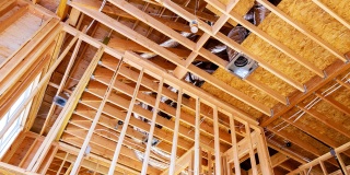 Půdní výlez: jak na instalaci