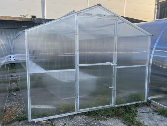 Üvegház Česká Manufaktura Meloun