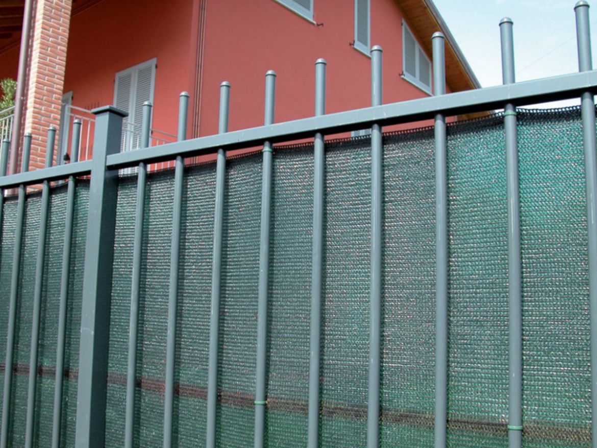 Stínící tkanina 55 % Bradas