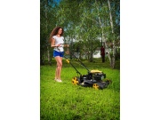 Multifunkční travní sekačka 4 v 1 s benzinovým motorem a pojezdem Riwall PRO RPM 5135