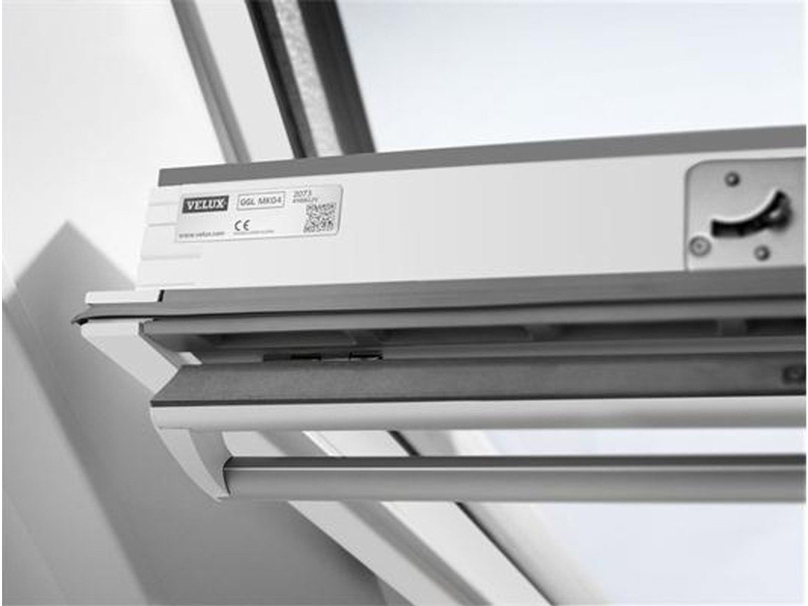 Výklopně-kyvné střešní okno Premium Velux Výklopně - kyvné GPU 0050