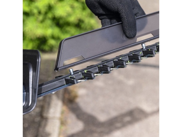 2x20 V IXES aku plotostřih (bez baterie a nabíječky) Scheppach BC-HT720-X