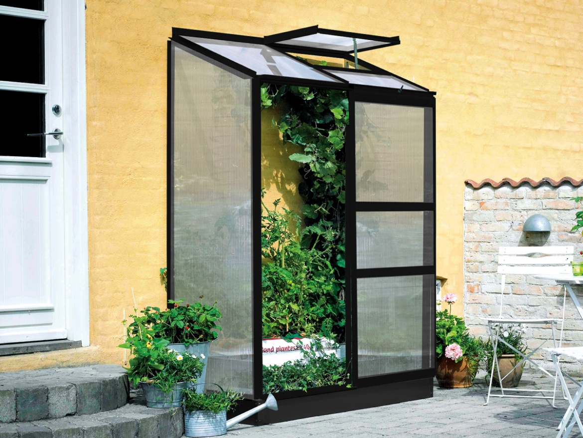 Skleník k stene Halls Altan