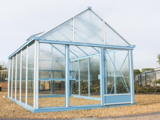 Příslušenství pro Volně stojící pěstební stů 5,30 m 50 cm Euro-Serre Maxi Volně stojící pěstební stů 5,30 m 50 cm 5,30 m x 50 cm