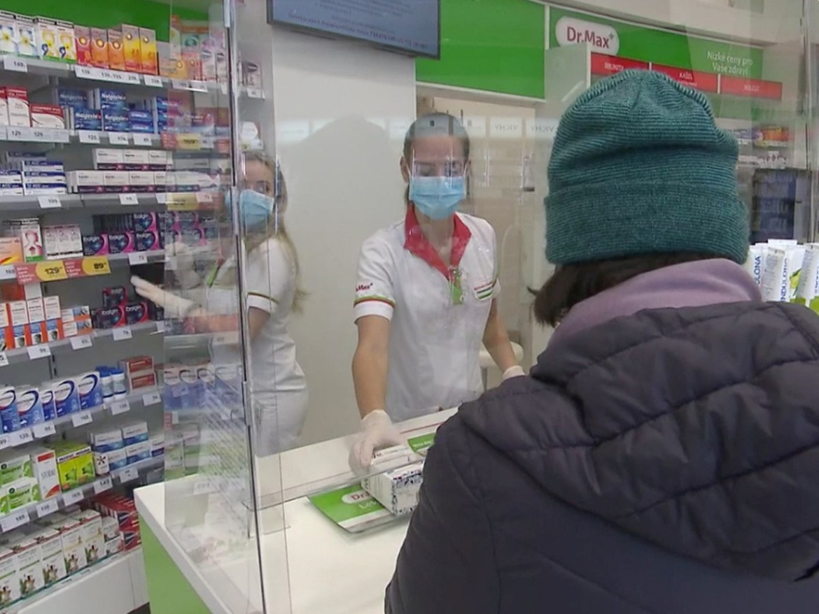 Extrudované tvrzené plexisklo Nudec XT