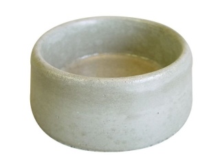 Drůběž –  Scobax Krmítko betonové, kulaté, průměr 15.4 cm