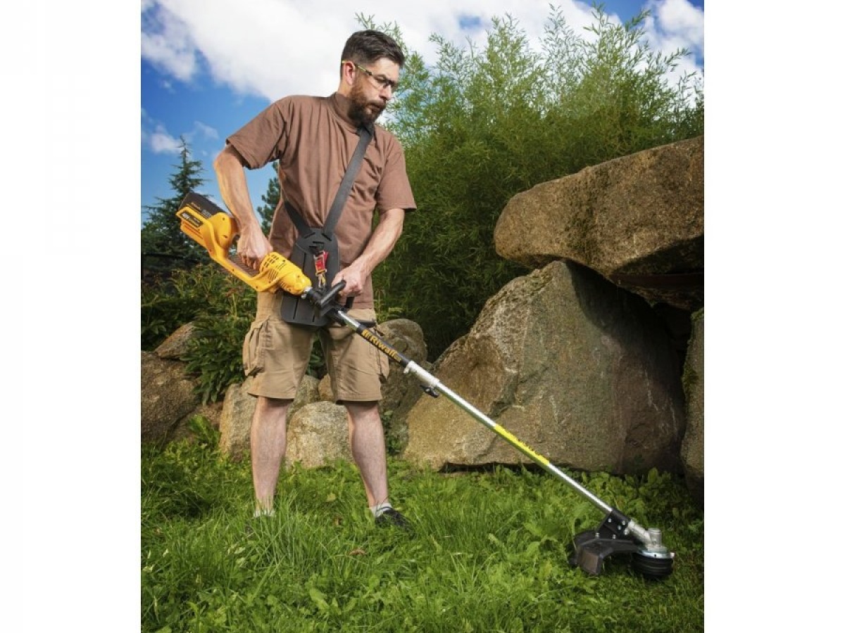 Křovinořez s aku motorem 40 V (bez baterie a nabíječky) Riwall PRO RABC 2540i