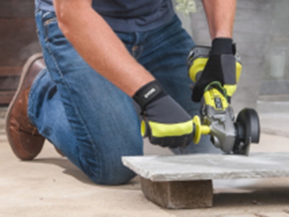 Sarokcsiszoló Ryobi R18AG7-140S