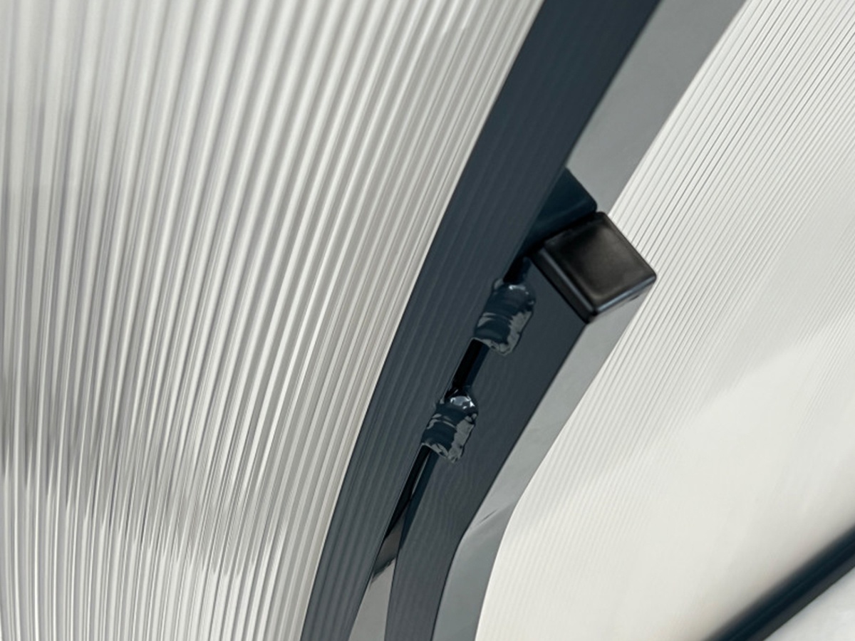 Vchodová stříška Covernit L-160