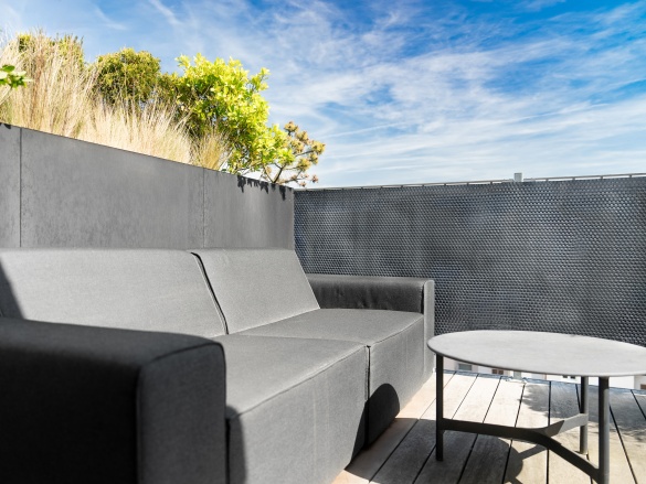 Hogyan szereljünk fel erkély- és kerítésfalakat