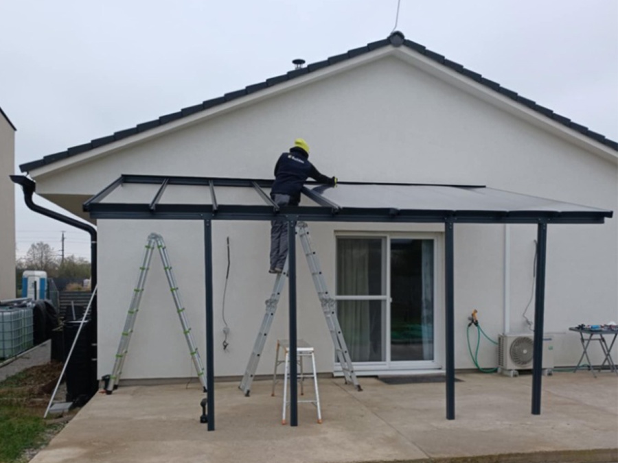 Montáže pergol, zimných záhrad a striešok