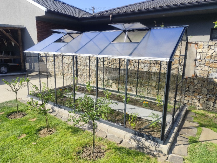 Montáže skleníkov