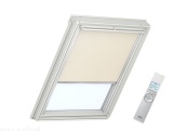 Žaluzie pro střešní okna s elektrickým dálkovým ovládáním Velux DML A