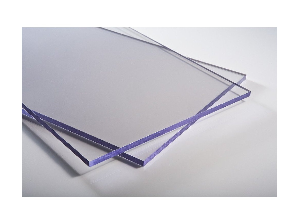 Plný polykarbonát čirý 8 mm s tvrzeným povrchem