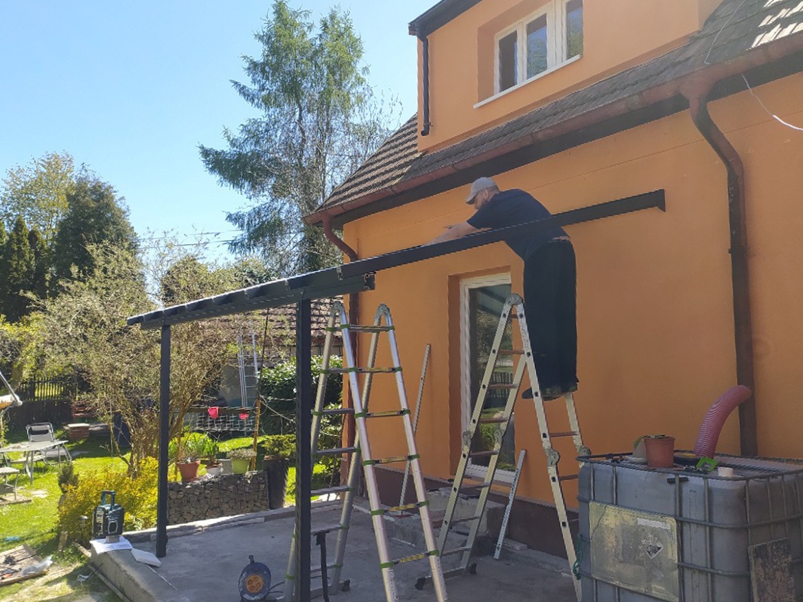 Pergolák, télikertek és előtetők telepítése