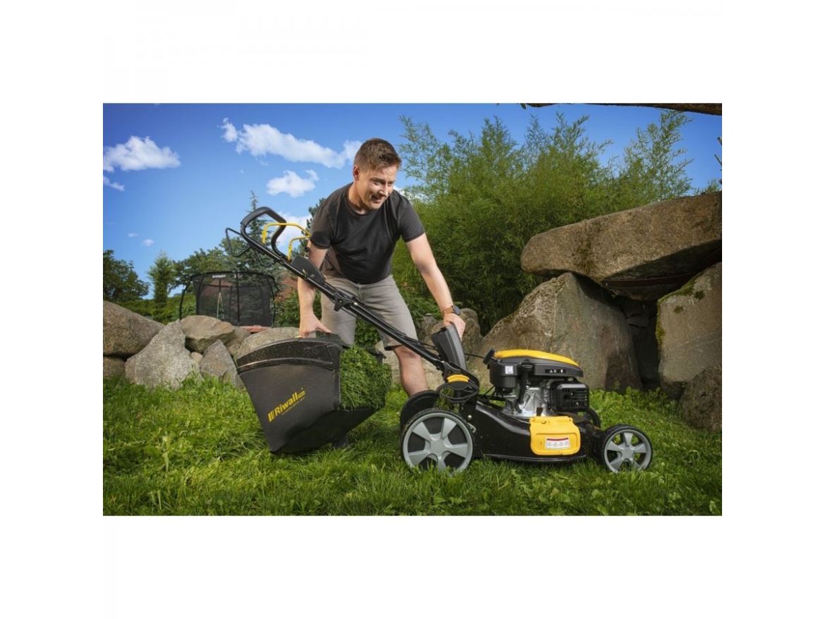 Multifunkční travní sekačka 4 v 1 s benzinovým motorem a variabilním pojezdem Riwall PRO RPM 5155 V PRO