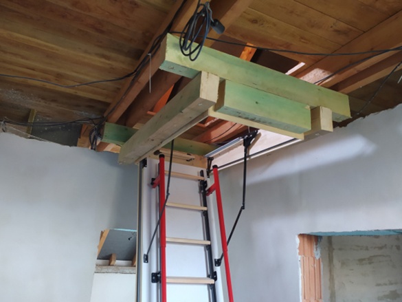 Montáže podkrovných schodov
