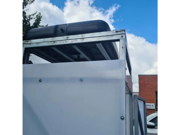 Weis A Zahradní sprcha kabinková s nádrží 150L