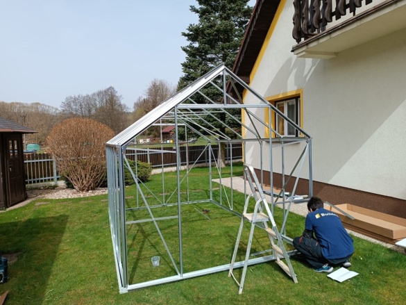 Profesionální montáže skleníků na klíč