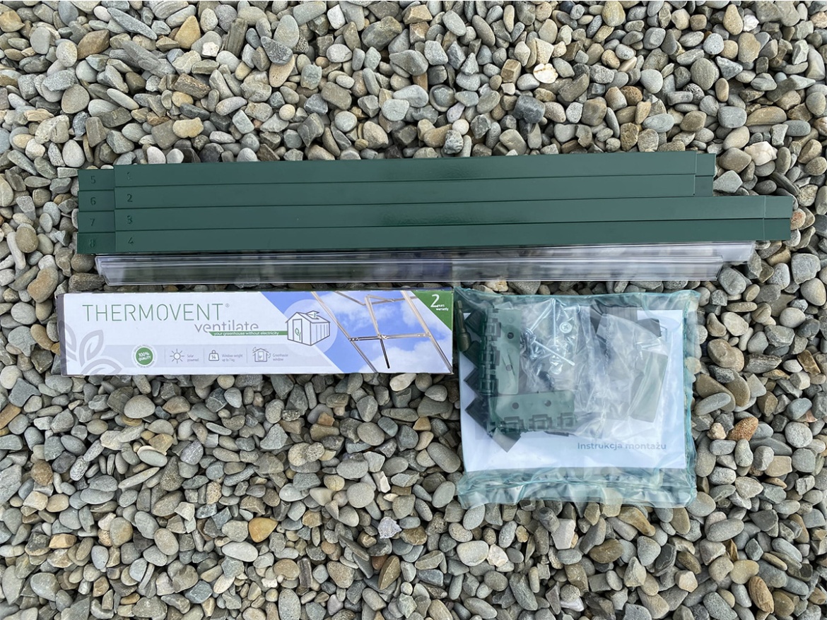 Ablak automatikus nyitóval Scobax