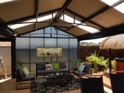 Polykarbonátová vlnitá deska  WBH STRONG - bronz Covernit Vlnitý polykarbonát WBH Strong bronz