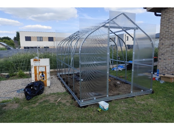 Üvegház összeszerelés