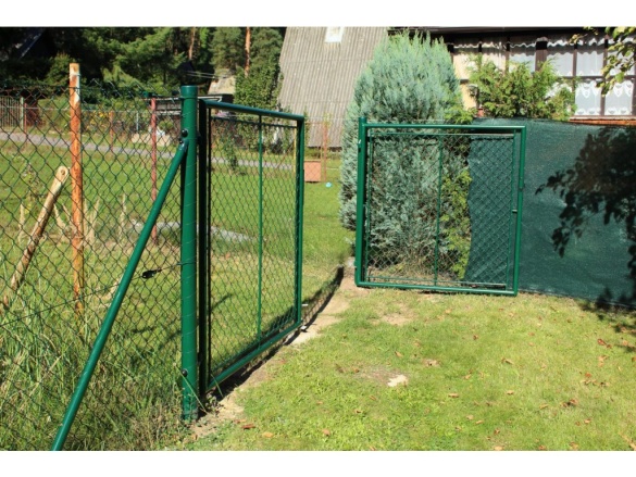 Dvojkrídlová brána Arepo