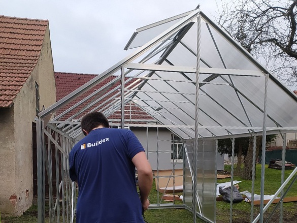 Üvegház összeszerelés