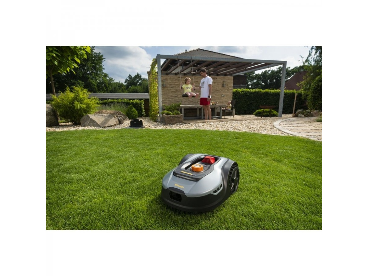 Robotická akumulátorová sekačka 900 m2 s možností ovládání přes WiFi nebo Bluetooth Riwall PRO RRM 950 APP