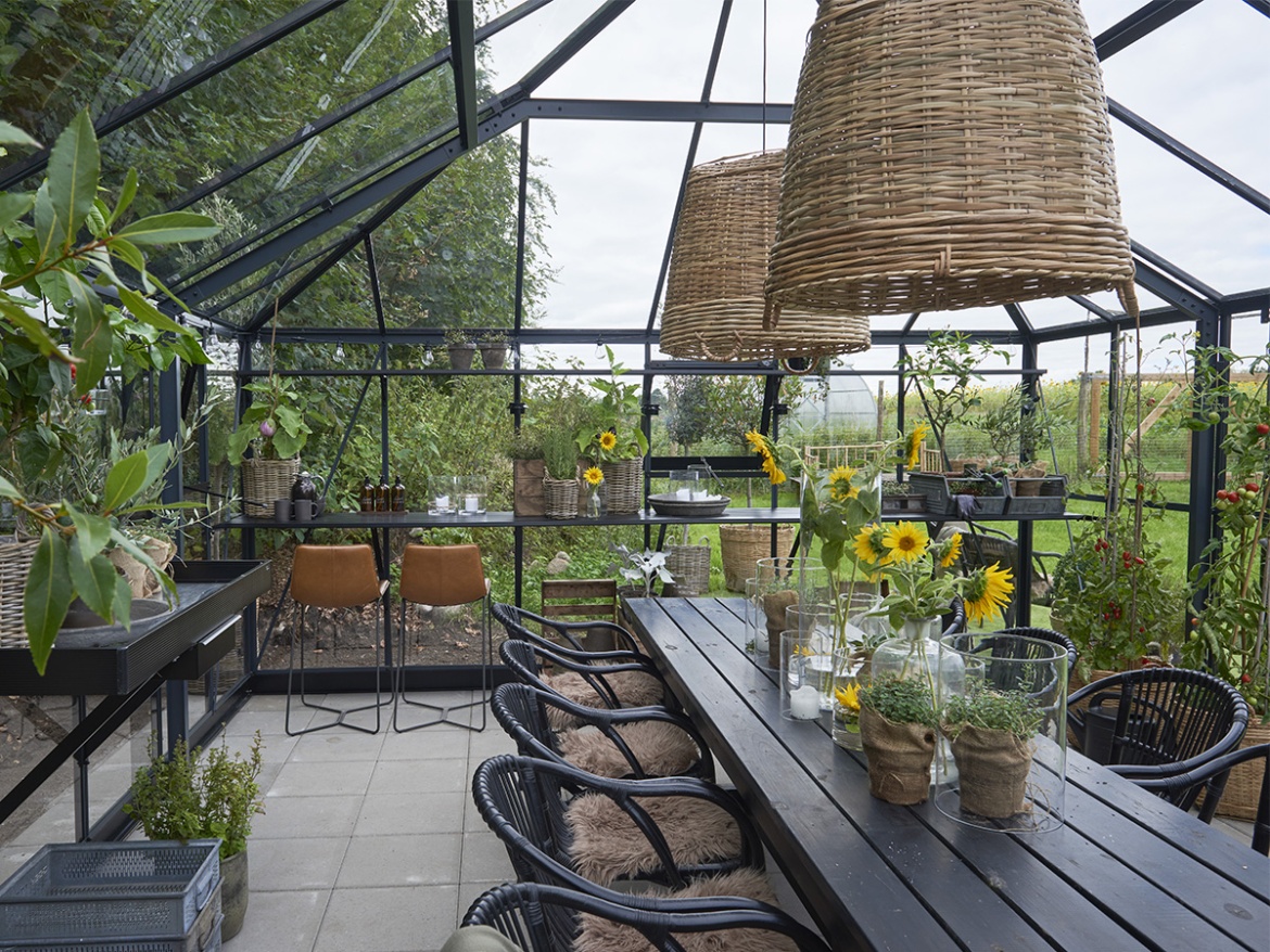 Pavilon / Narancsház Juliana Grand Oase