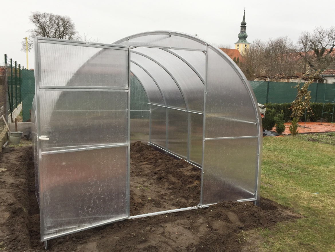 Polikarbonát üvegház Scobax Zepelin