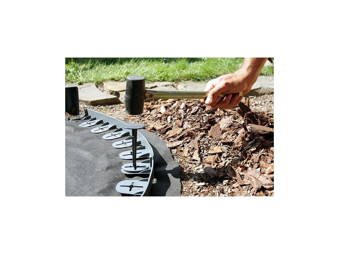 Bradas Skrytá zahradní obruba PALISGARDEN Bradas- 3 m černá