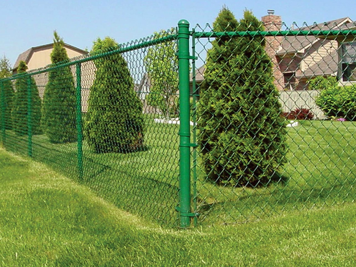 Jak vybrat vhodné oplocení - typy a jejich výhody a nevýhody