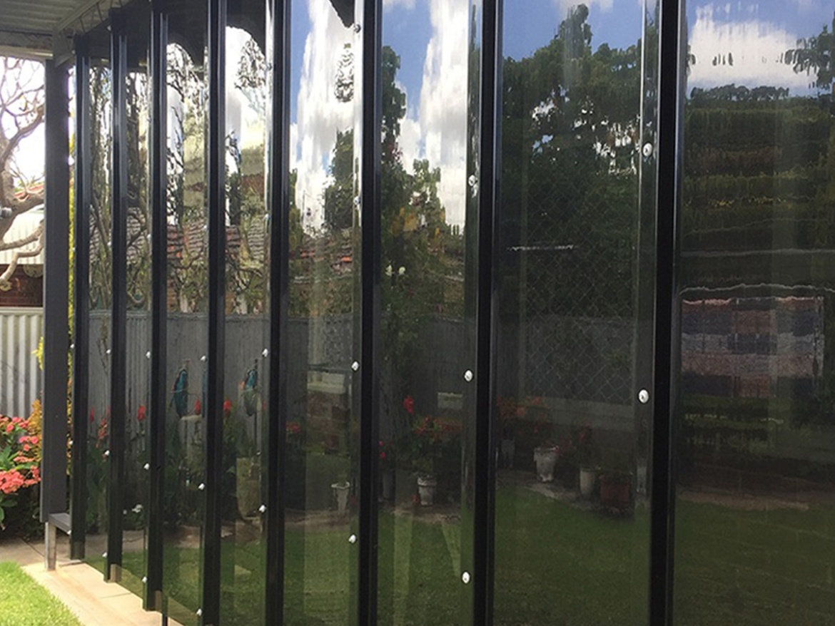 Polykarbonátová trapézová deska Gutta Guttagliss Glaze