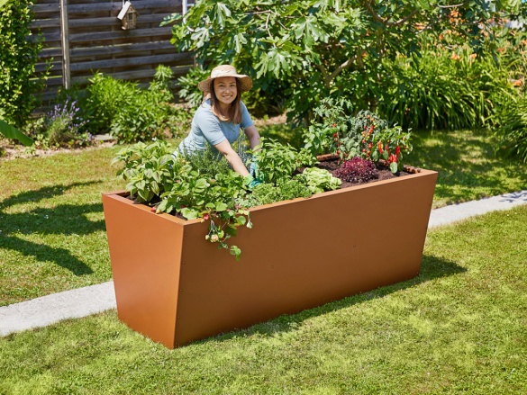 Vyvýšený Scobax záhon Valenta