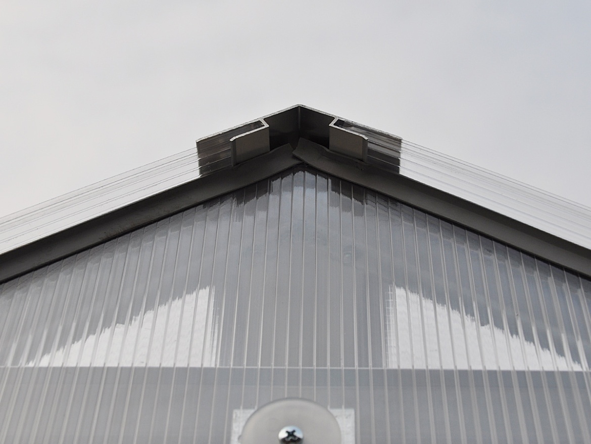 Záhradný skleník z polykarbonátu Gutta Gardentec H