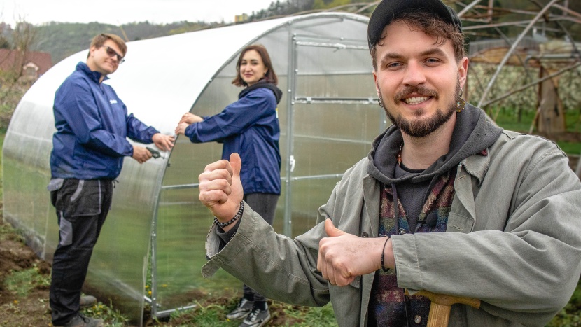 Montáž polykarbonátového skleníka