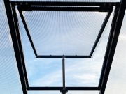 Okno s automatickým otváračom Scobax