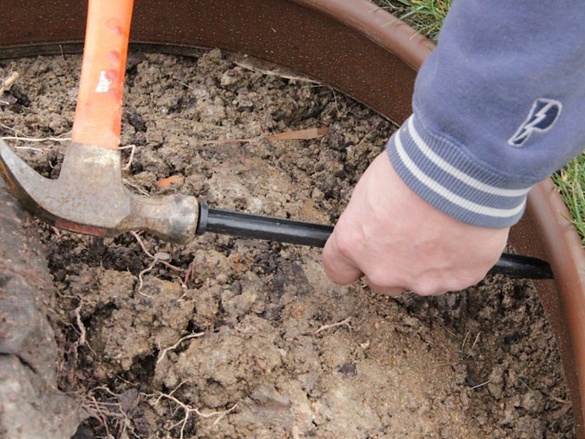 Neviditeľný obrubník Grate Garden Diamond
