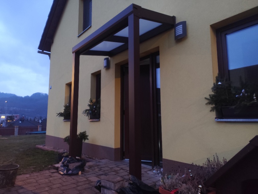 Montáže pergol, zimných záhrad a striešok