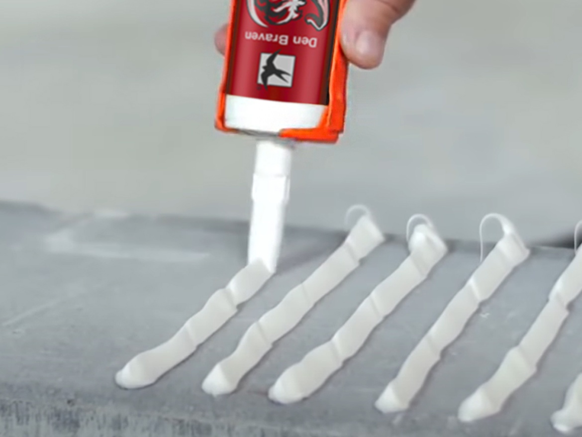 Lepidlo Den Braven Mamut Total