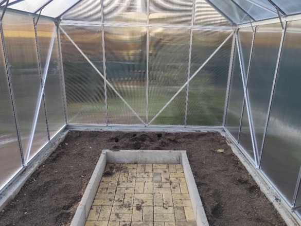 Profesionální montáže skleníků na klíč