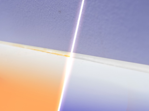 Toto vybieli a vyčistí zažltnutý silikón