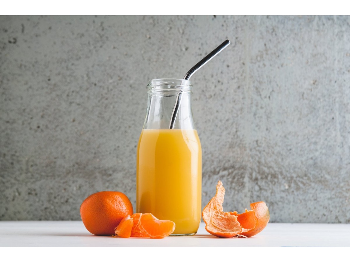 G21 Kovová brčka  BeEco Party 6 ks stříbrná, zahnutá + kartáček na čištění