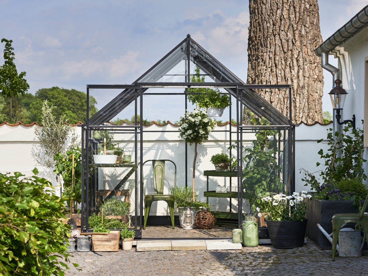 Üvegház Halls Qube+