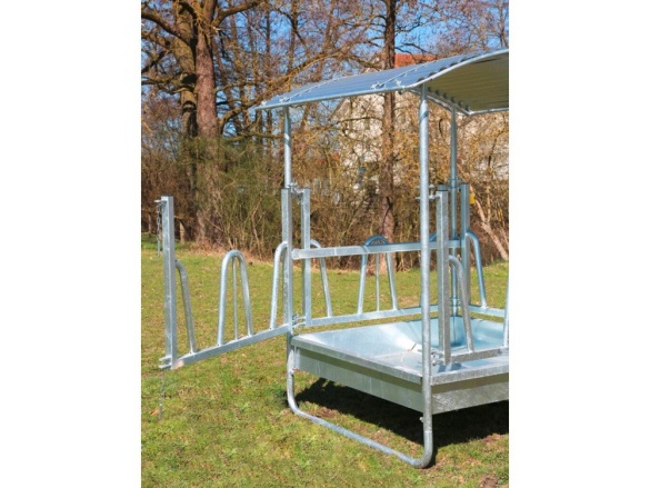 Scobax Hranaté příkrmiště pro skot a koně 1,5 x 1,5 x 2,4 m